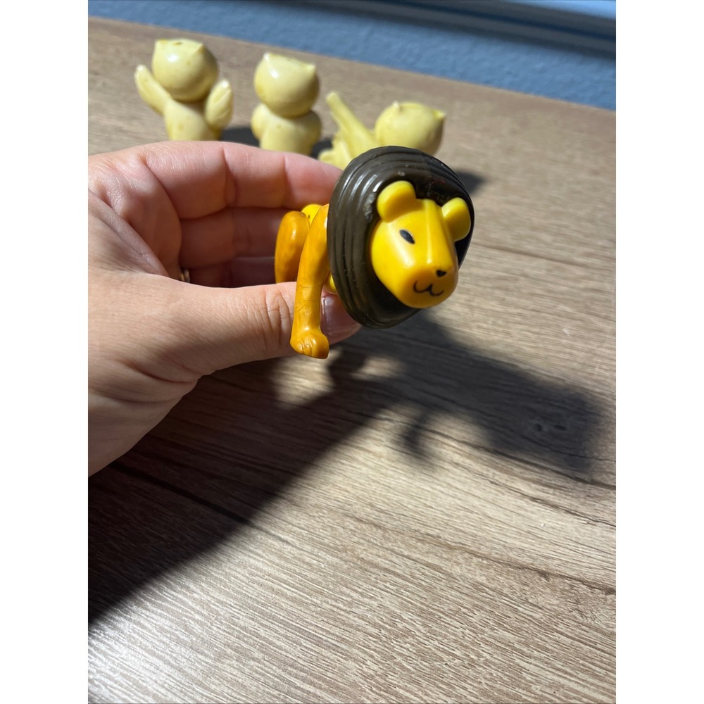 Vintage Yellow Lion Toy Figurine, Plastic Animal Figure, Kids Toy‎ Play